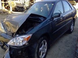 2003 TOYOTA CAMRY GREEN SE 2.4L AT.  Z24865